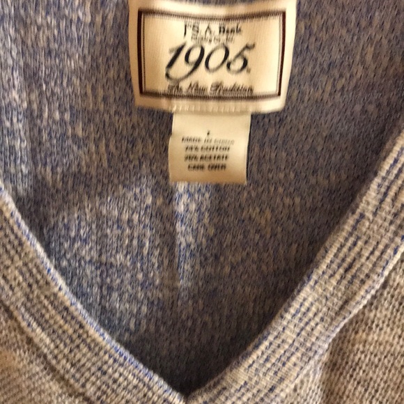 Blue and white sweater - Picture 2 of 2